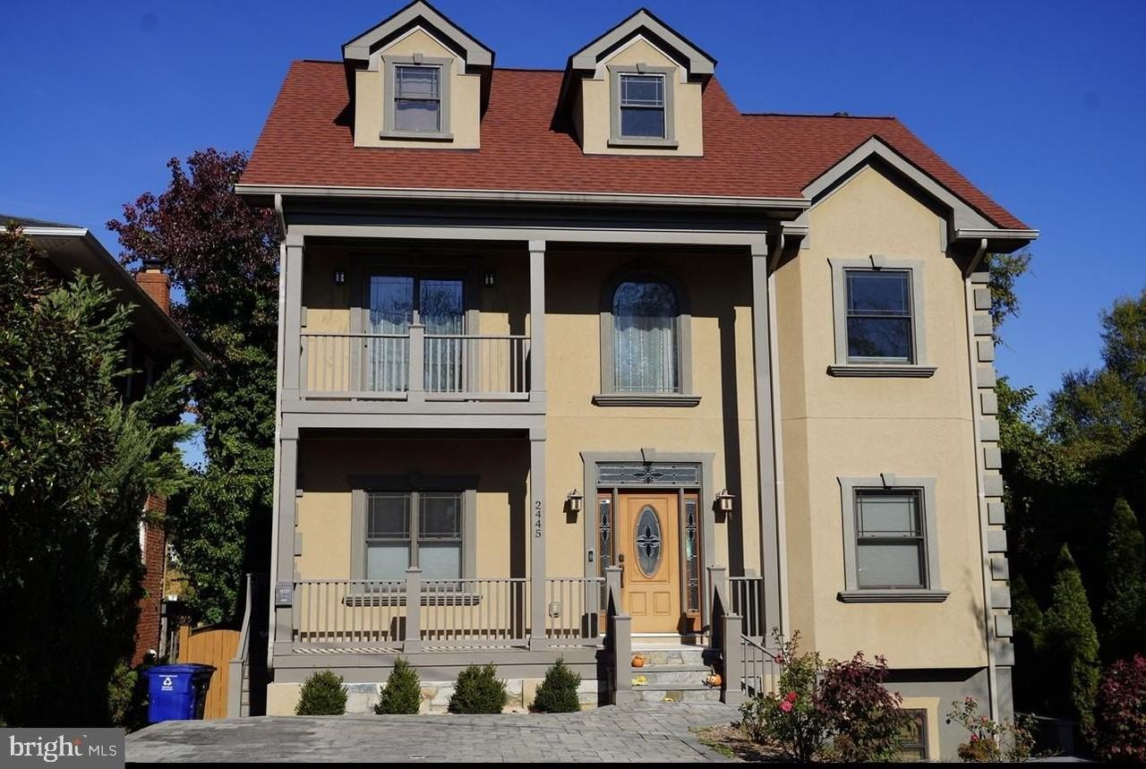 2445 S Kenwood St #2445 - Photo 2 of 50