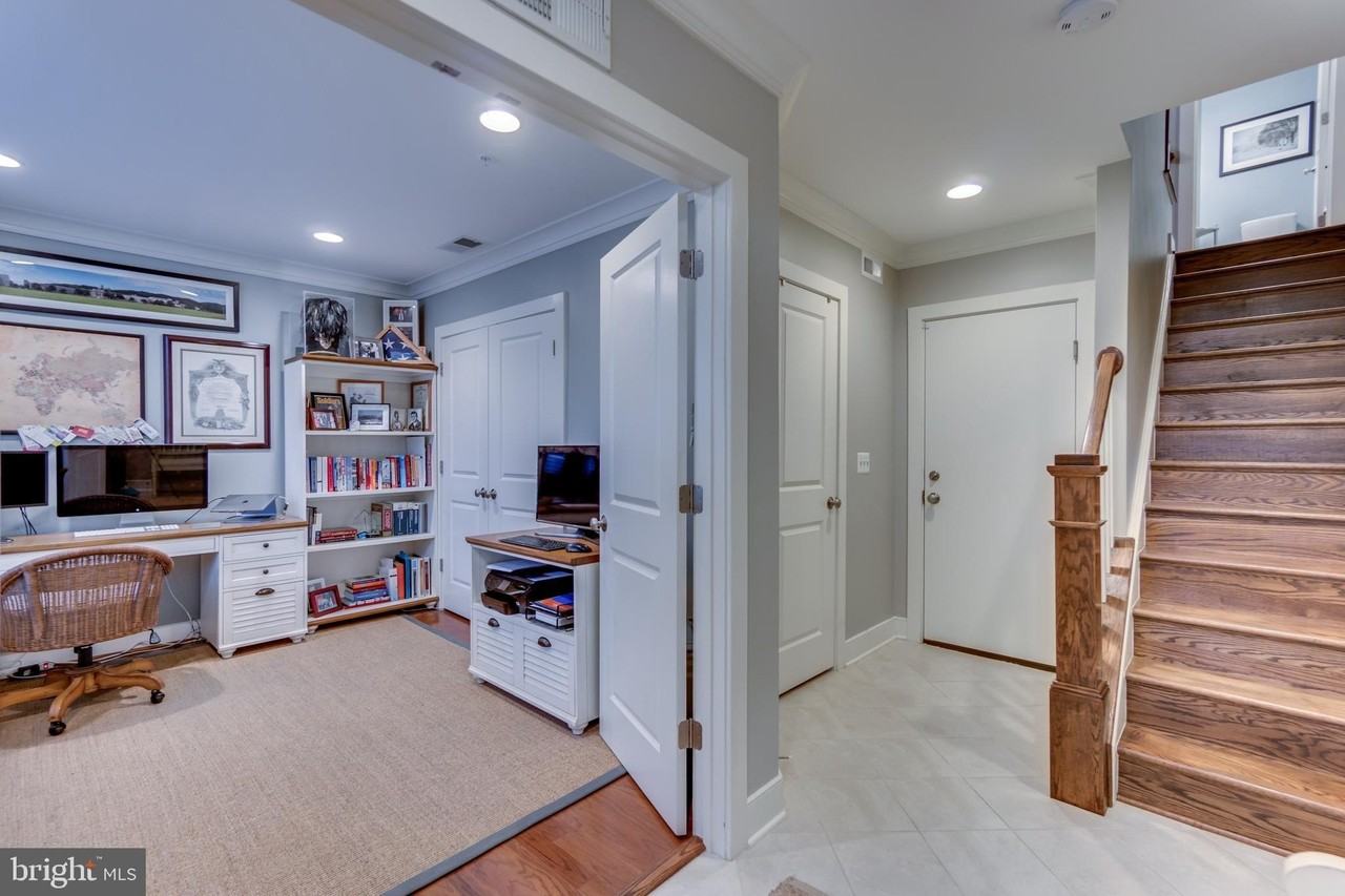 826 First St - Photo 2 of 29