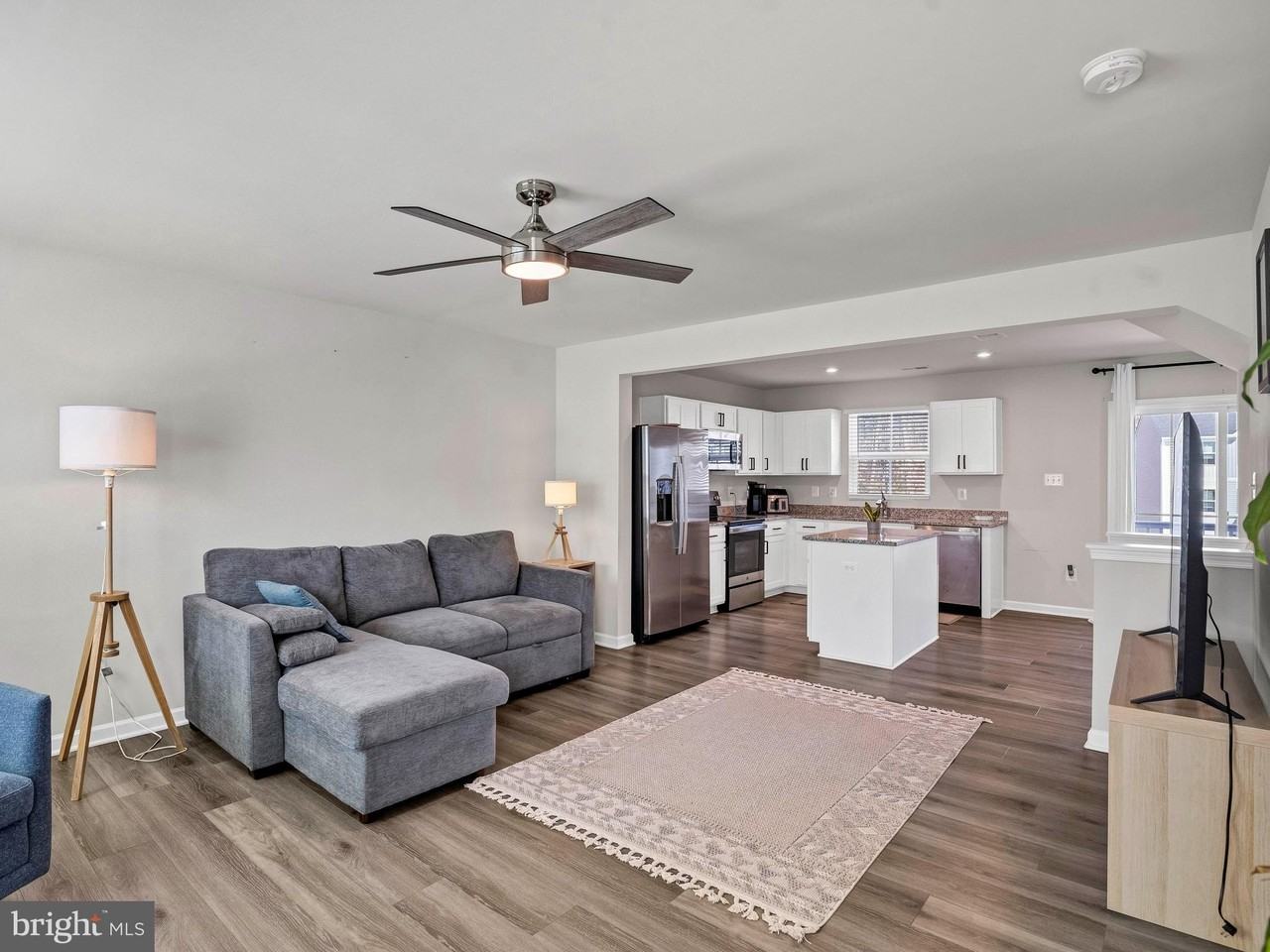 7227 Potomac Ter - Photo 6 of 32