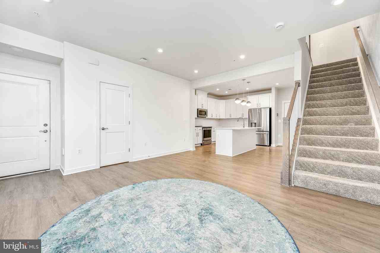 4627 Olivine Dr Unit 105 #105 - Photo 3 of 27