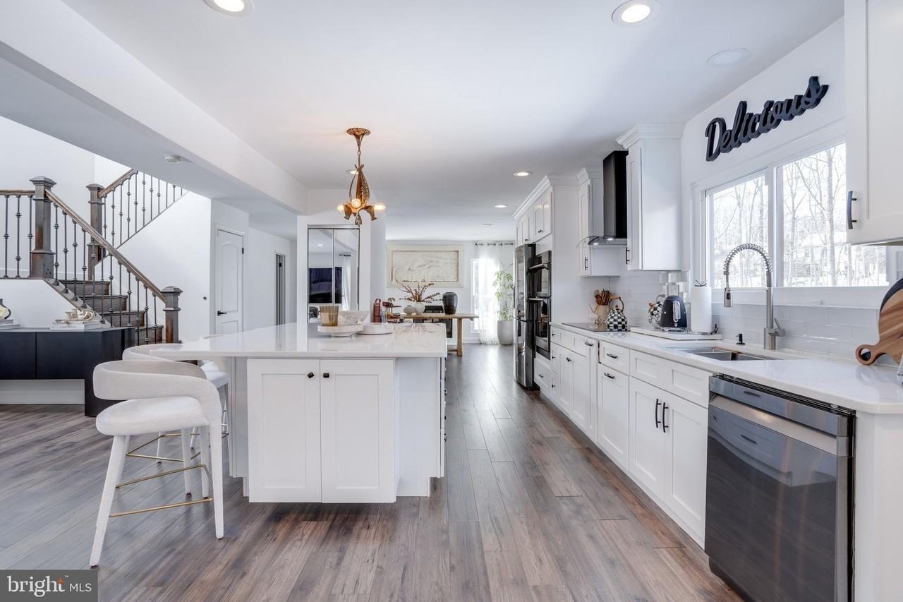 5704 Wood Duck Ct - Photo 4 of 21