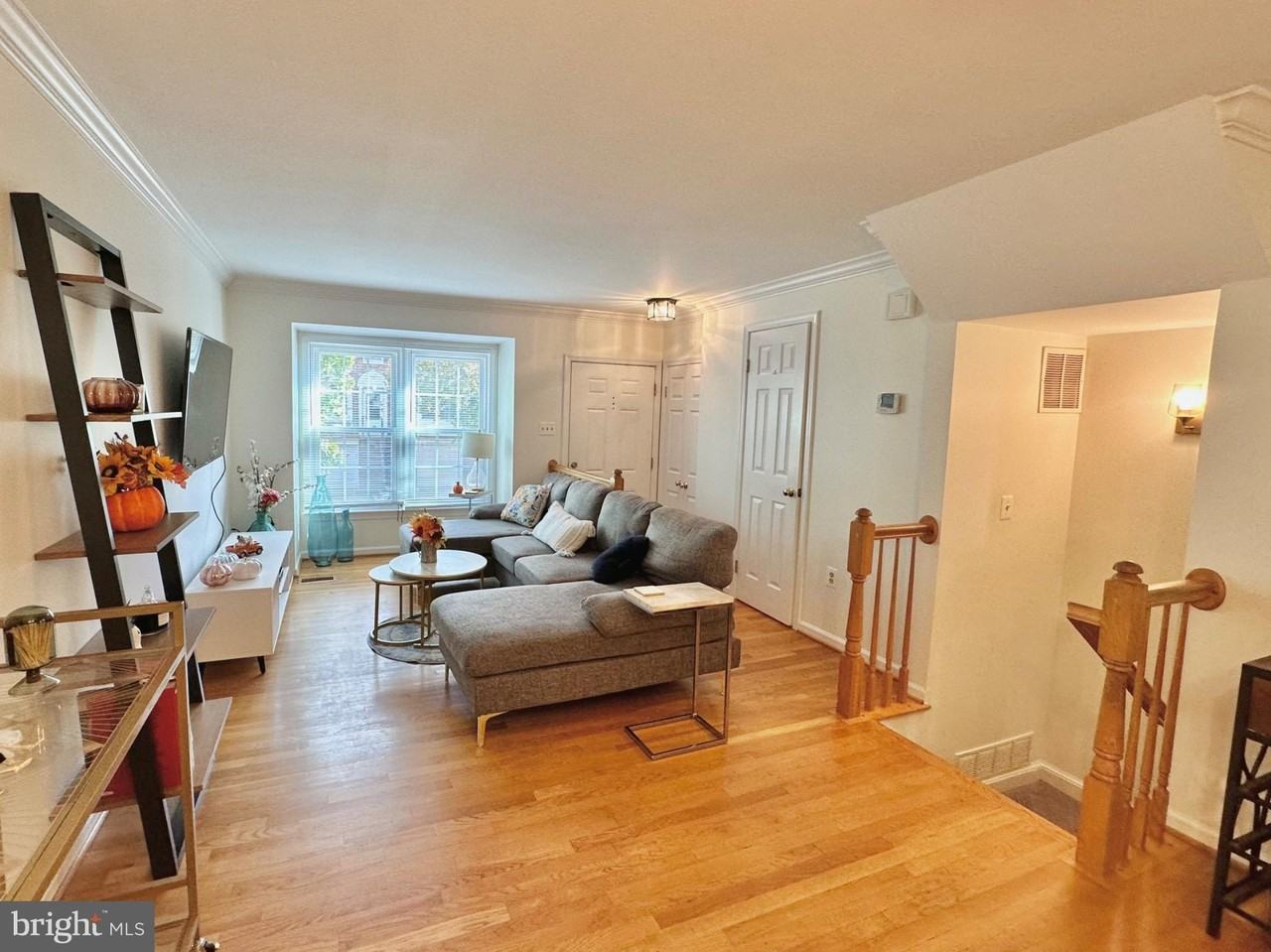 3006 Heritage Springs Ct - Photo 5 of 32