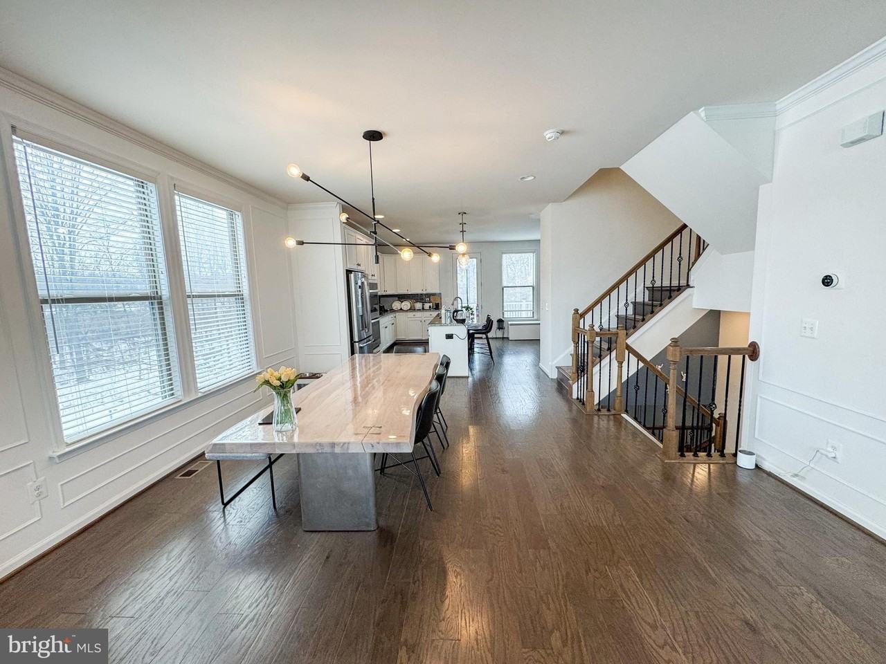 42462 Dogwood Glen Sq - Photo 2 of 46