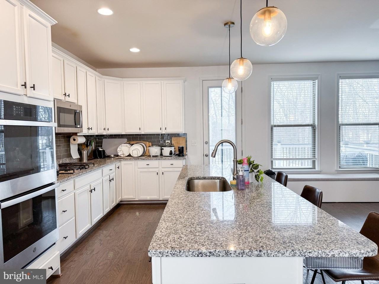 42462 Dogwood Glen Sq - Photo 5 of 46