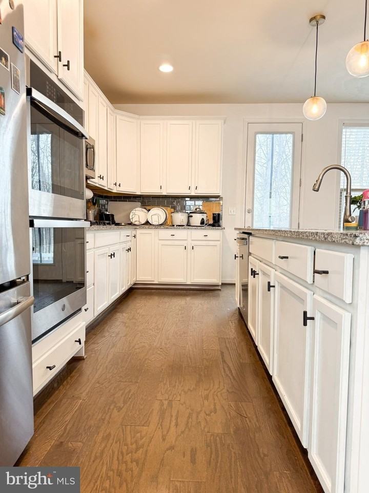 42462 Dogwood Glen Sq - Photo 7 of 46