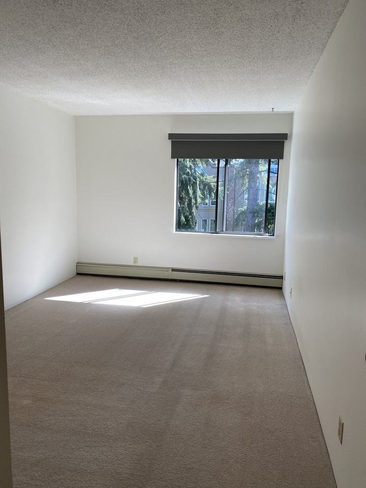 8511 Ackroyd Rd - Photo 6 of 7