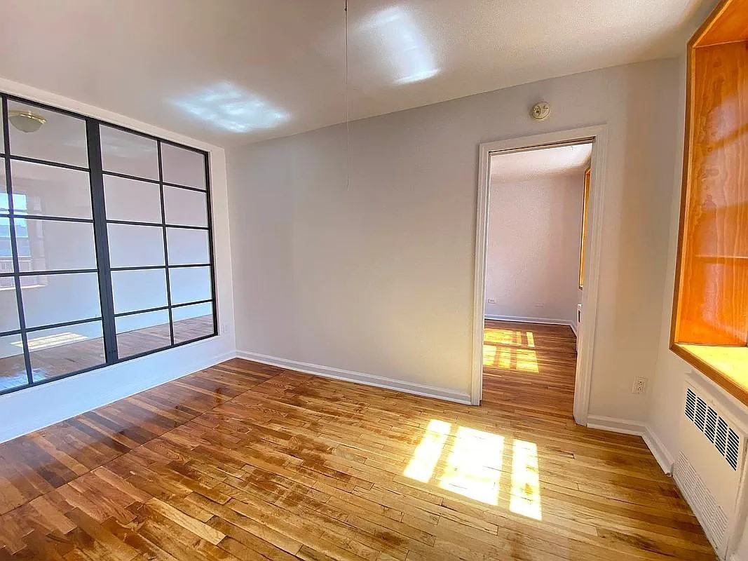 6311 Queens Blvd - Photo 3 of 7