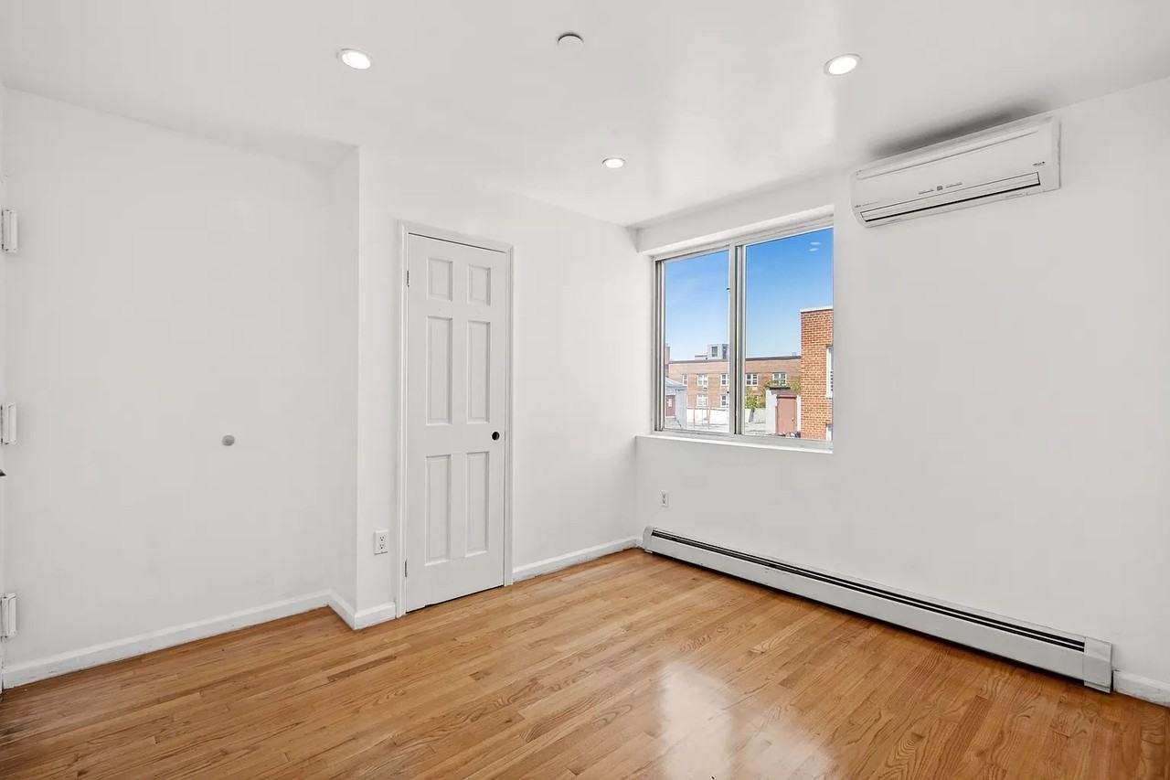 14105 Cherry Ave #7B - Photo 6 of 8