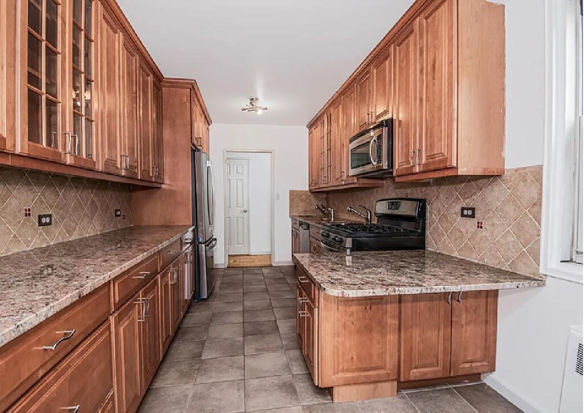 3530 Henry Hudson Pkwy #4N - Photo 2 of 16