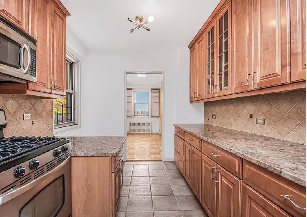 3530 Henry Hudson Pkwy #4N - Photo 3 of 16