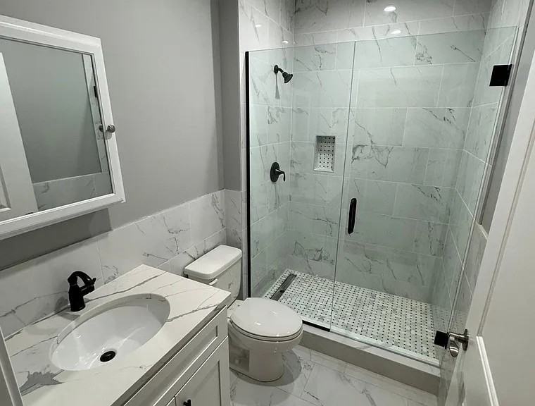 3513 N Seminary Ave #2 - Photo 5 of 8