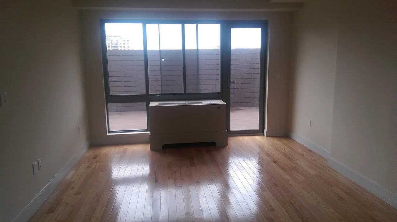 4235 Main St #4C - Photo 6 of 15