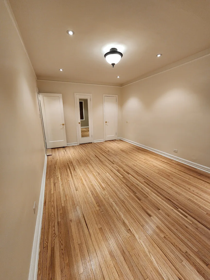 11114 76th Ave #2N - Photo 2 of 16