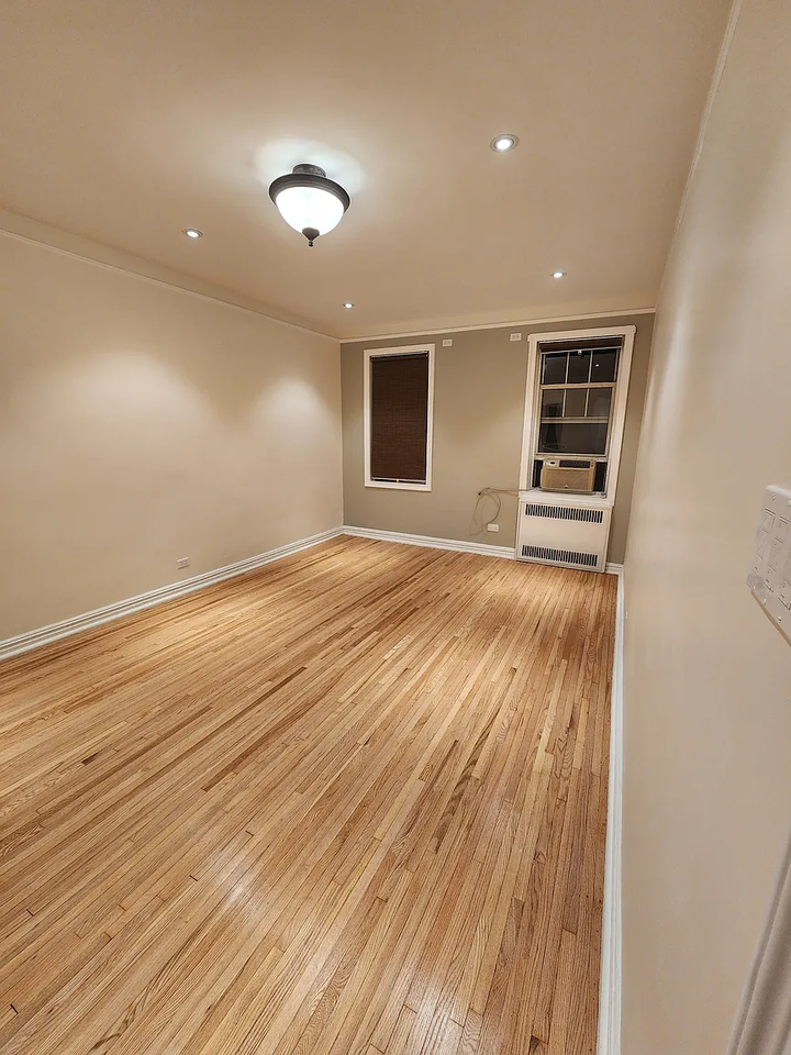 11114 76th Ave #2N - Photo 3 of 16