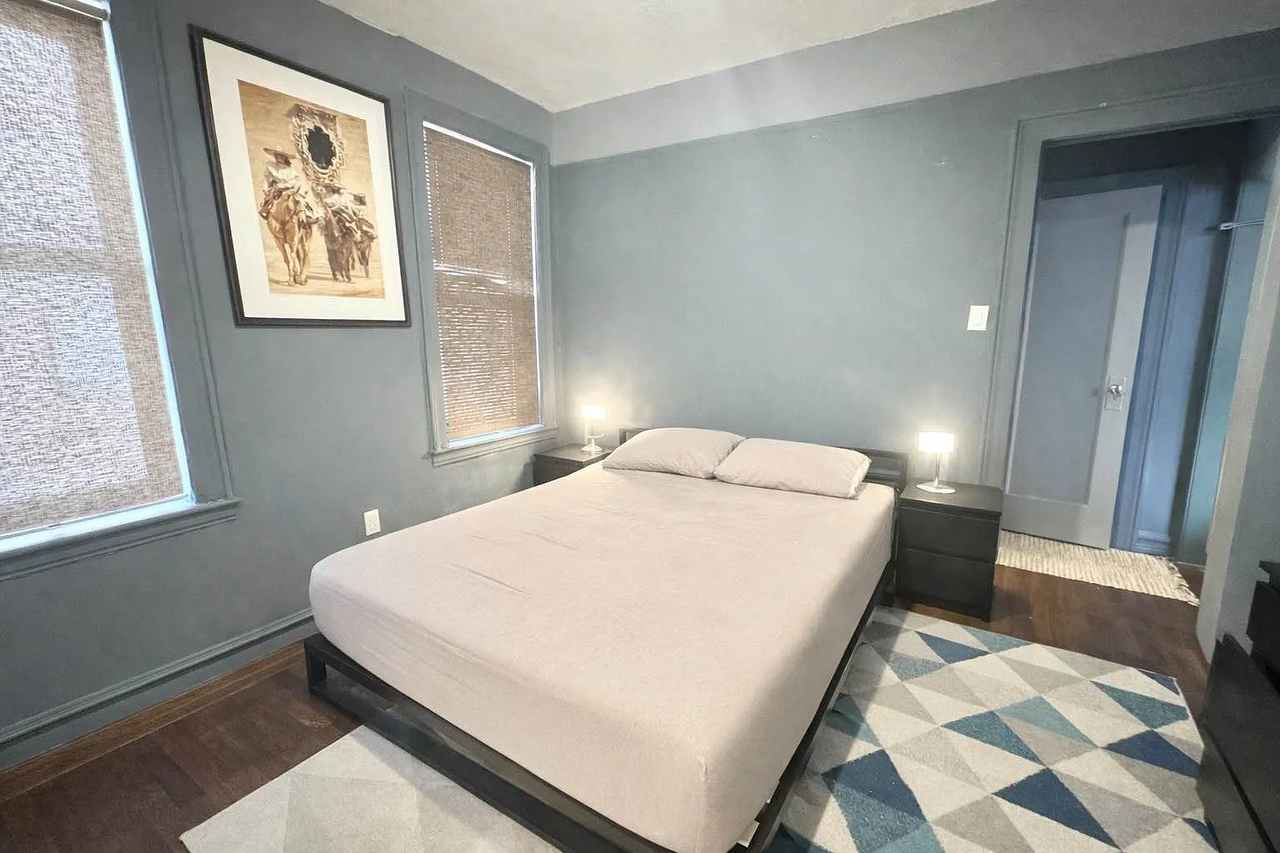 674 47th St #4C - Photo 3 of 18