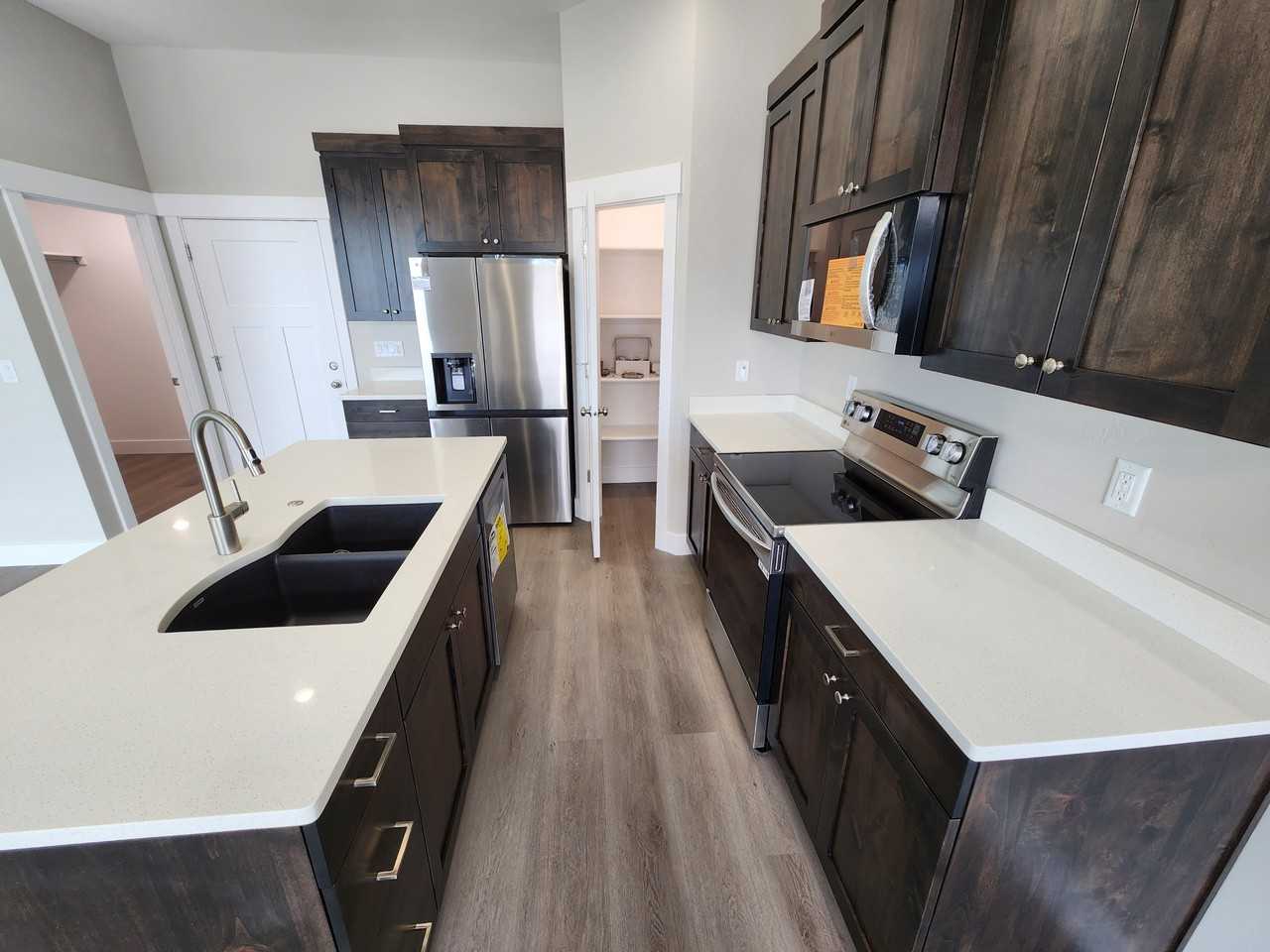 3010 Riata Ln - Photo 5 of 15