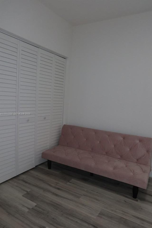 1062 Northwest 25th Street ##0 - Photo 6 of 11