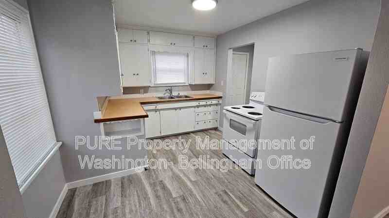 209 S Anacortes St - Photo 3 of 13