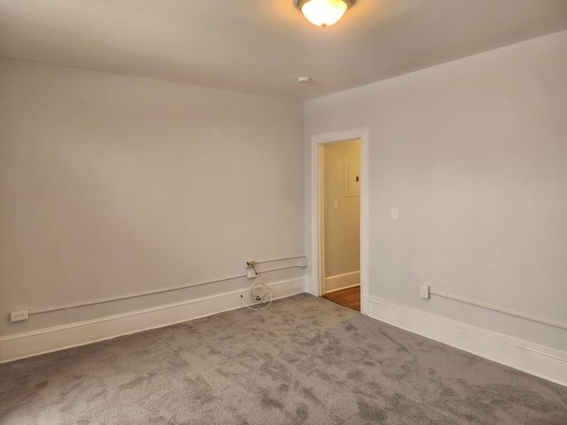 210 Main St - Photo 2 of 8