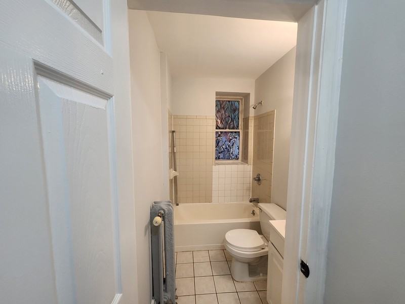 210 Main St - Photo 7 of 8