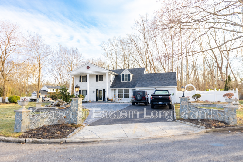 30 Dumond Pl - Photo 2 of 13