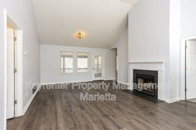 6815 Wood Gate Way - Photo 5 of 21