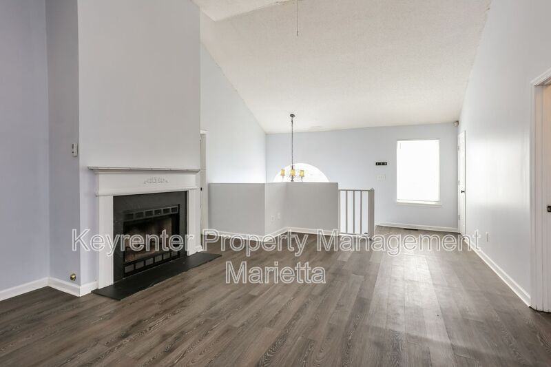 6815 Wood Gate Way - Photo 7 of 21