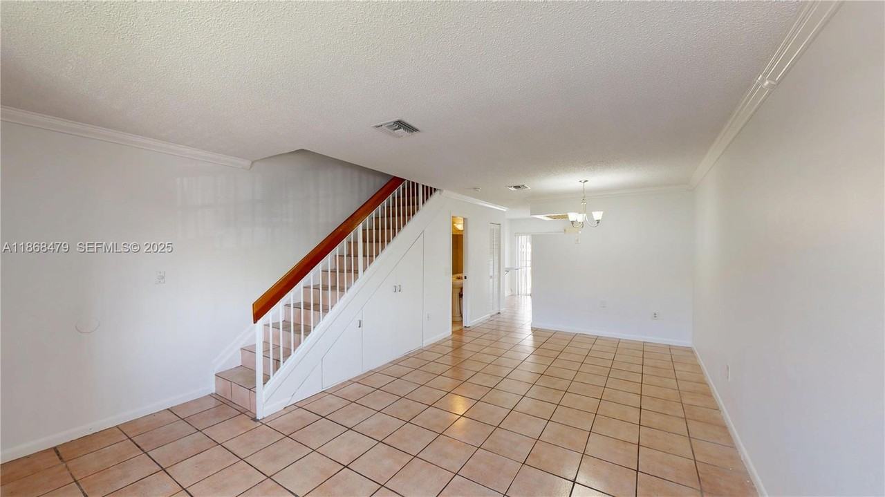 6415 Southwest 129th Place - Photo 2 of 4