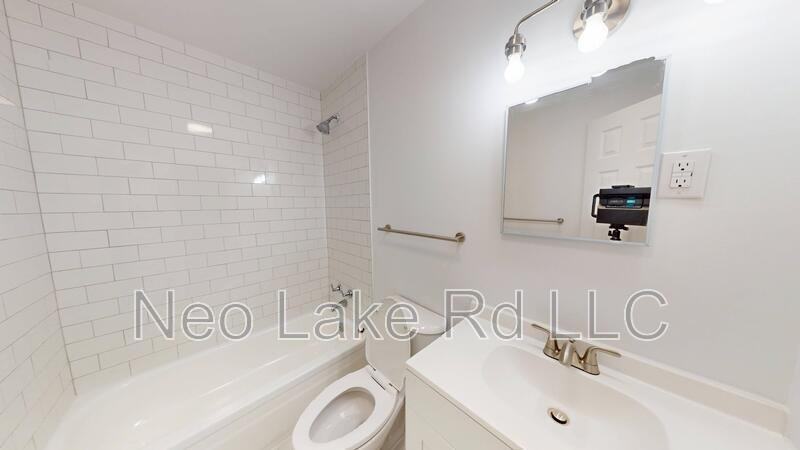 605 Lake Rd - Photo 6 of 15