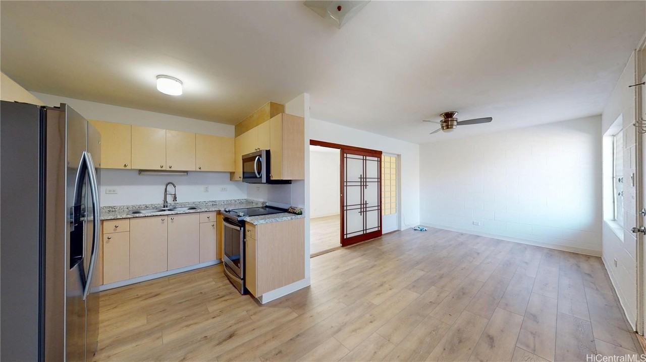 1611 Miller St #202 - Photo 3 of 25