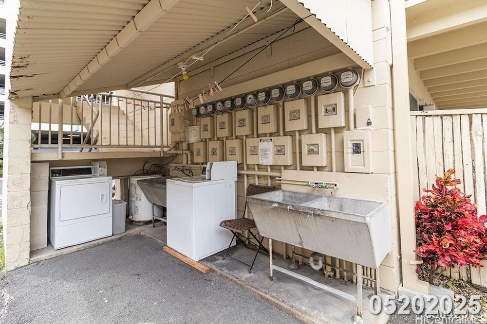 629 Piikoi St #G - Photo 3 of 19