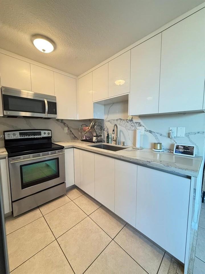 9350 Fontainebleau Boulevard ##401 - Photo 4 of 10