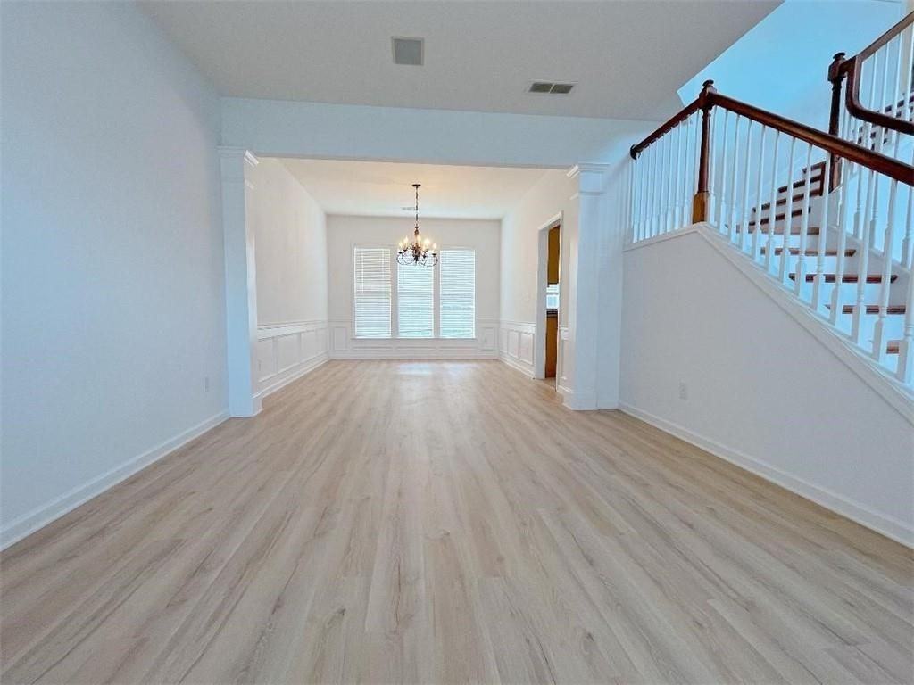 8205 Norwich Pl - Photo 3 of 50