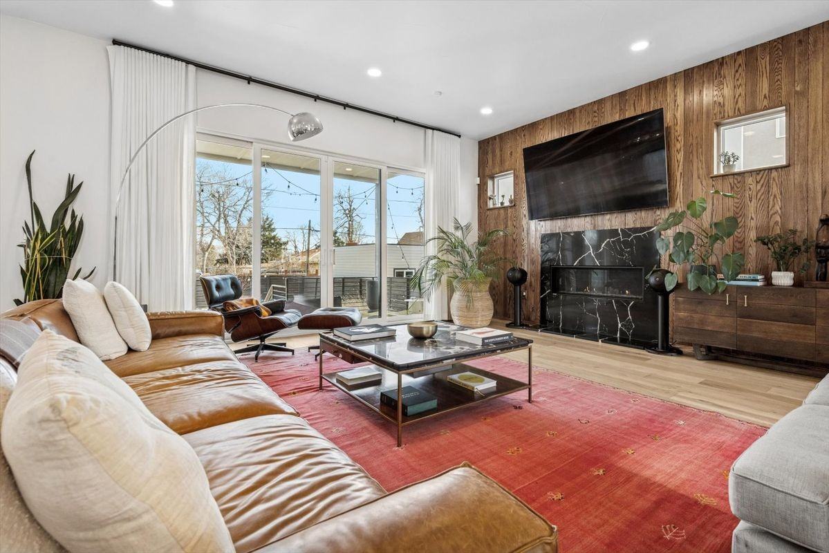 4664 Elm Ct - Photo 2 of 36