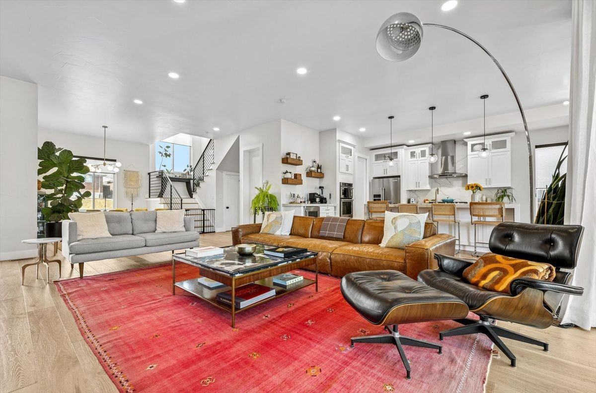 4664 Elm Ct - Photo 3 of 36