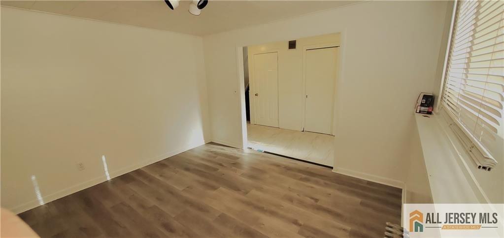 40 Beverly Ave - Photo 5 of 27