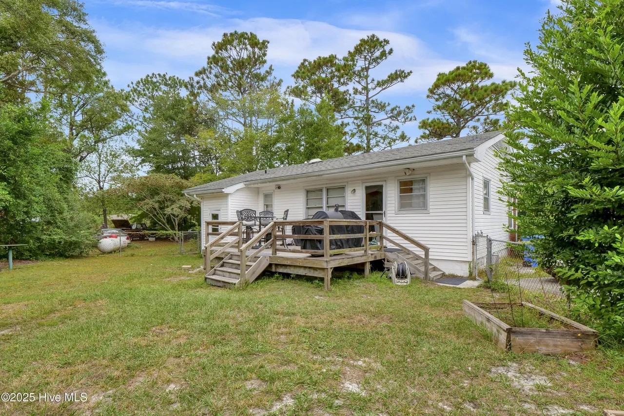 236 Spruce Dr #NA - Photo 4 of 24