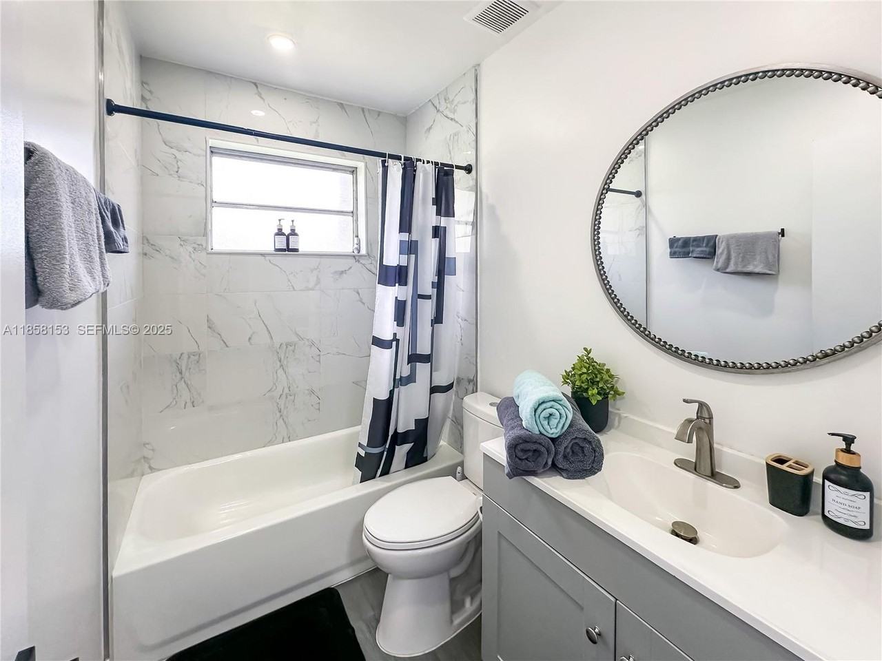 1050 Northwest 103rd Street - Photo 2 of 18