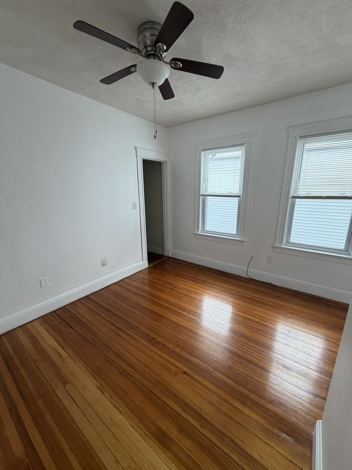 44 Francis St #3 - Photo 4 of 9