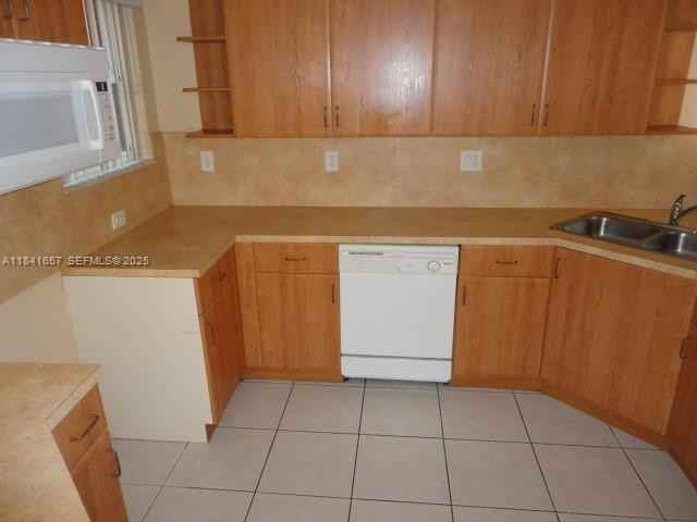 650 Southwest 7th Terrace - Photo 5 of 23