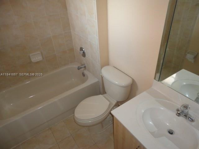 650 Southwest 7th Terrace - Photo 7 of 23