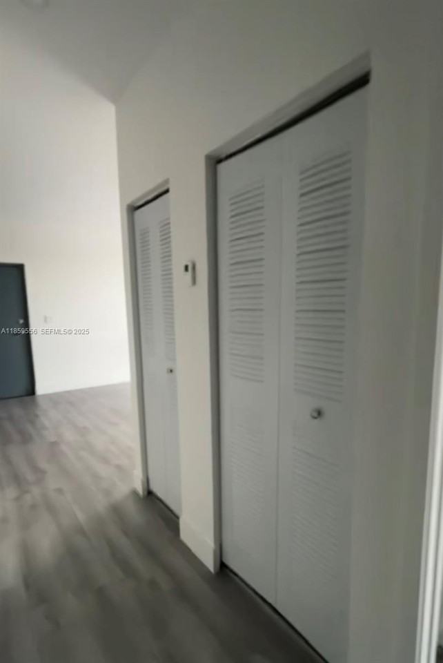 859 East 24th Street ##201 - Photo 4 of 12