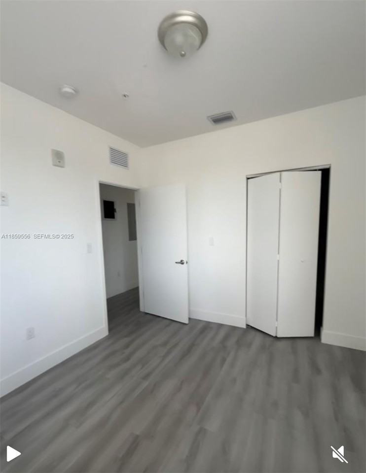 859 East 24th Street ##201 - Photo 7 of 12