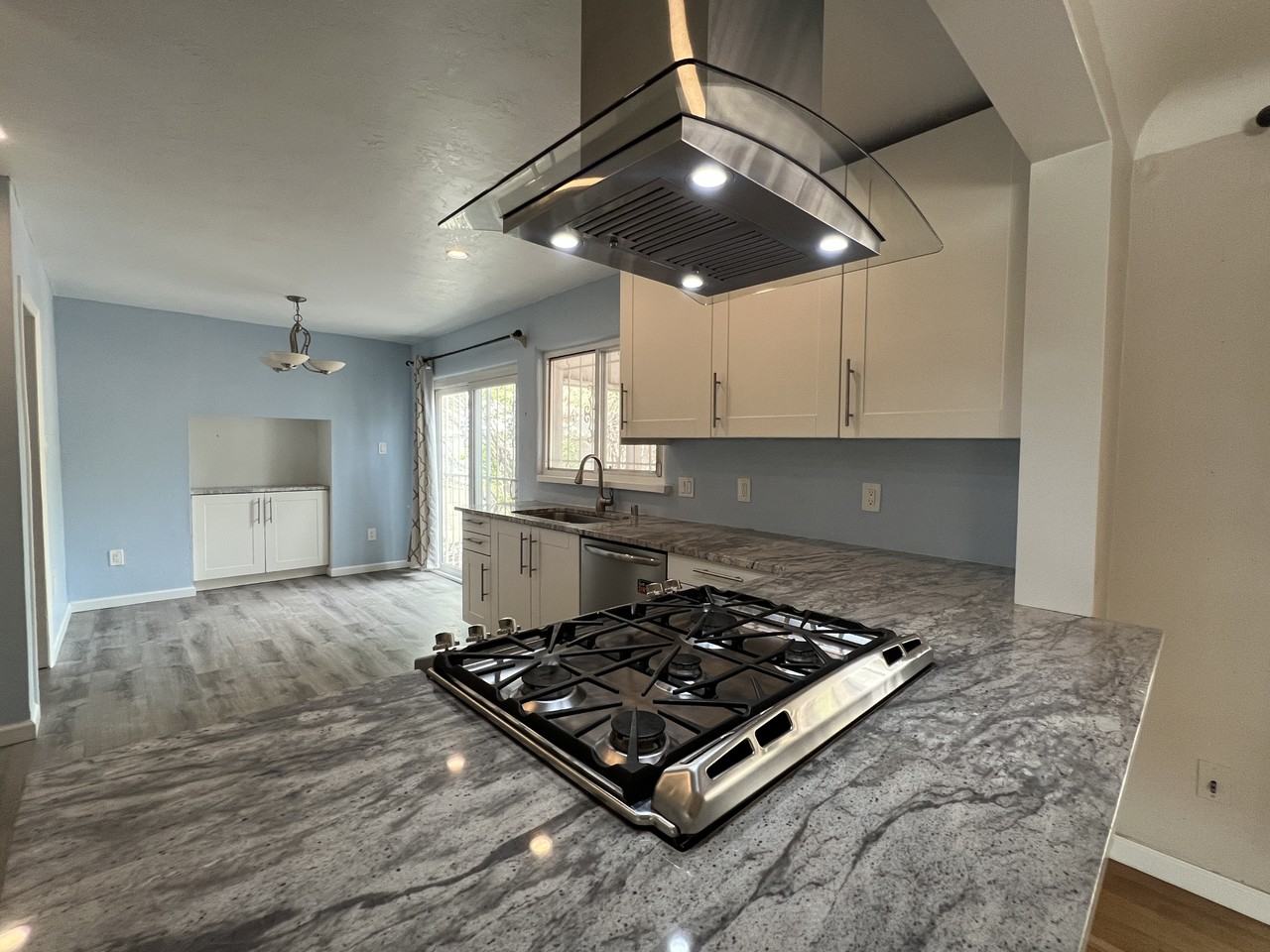 612 Truman St Se #1 - Photo 6 of 27