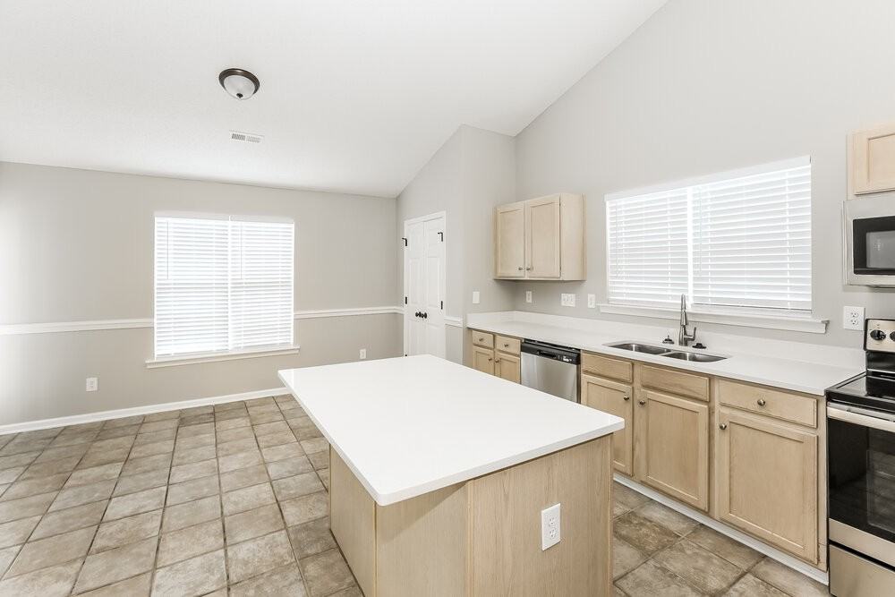 1039 Sandy Point Dr Sw - Photo 6 of 14