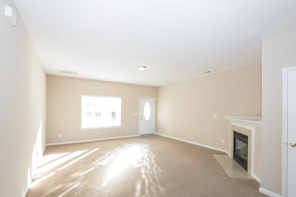 1145 Ballina Way - Photo 6 of 15