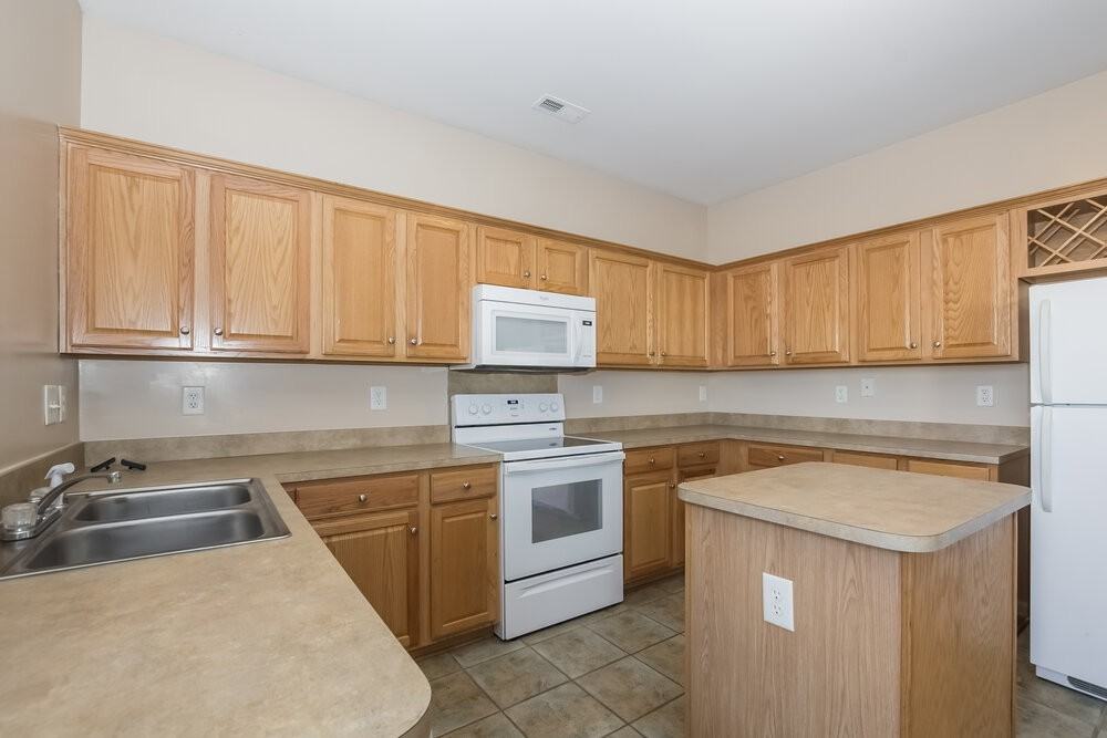 1145 Ballina Way - Photo 7 of 15