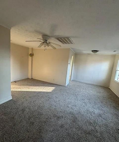 305 E Park Ave - Photo 5 of 15