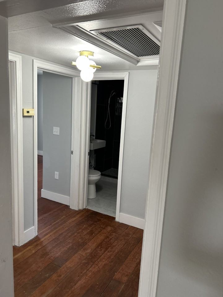 3712 W Horatio St #NA - Photo 6 of 8