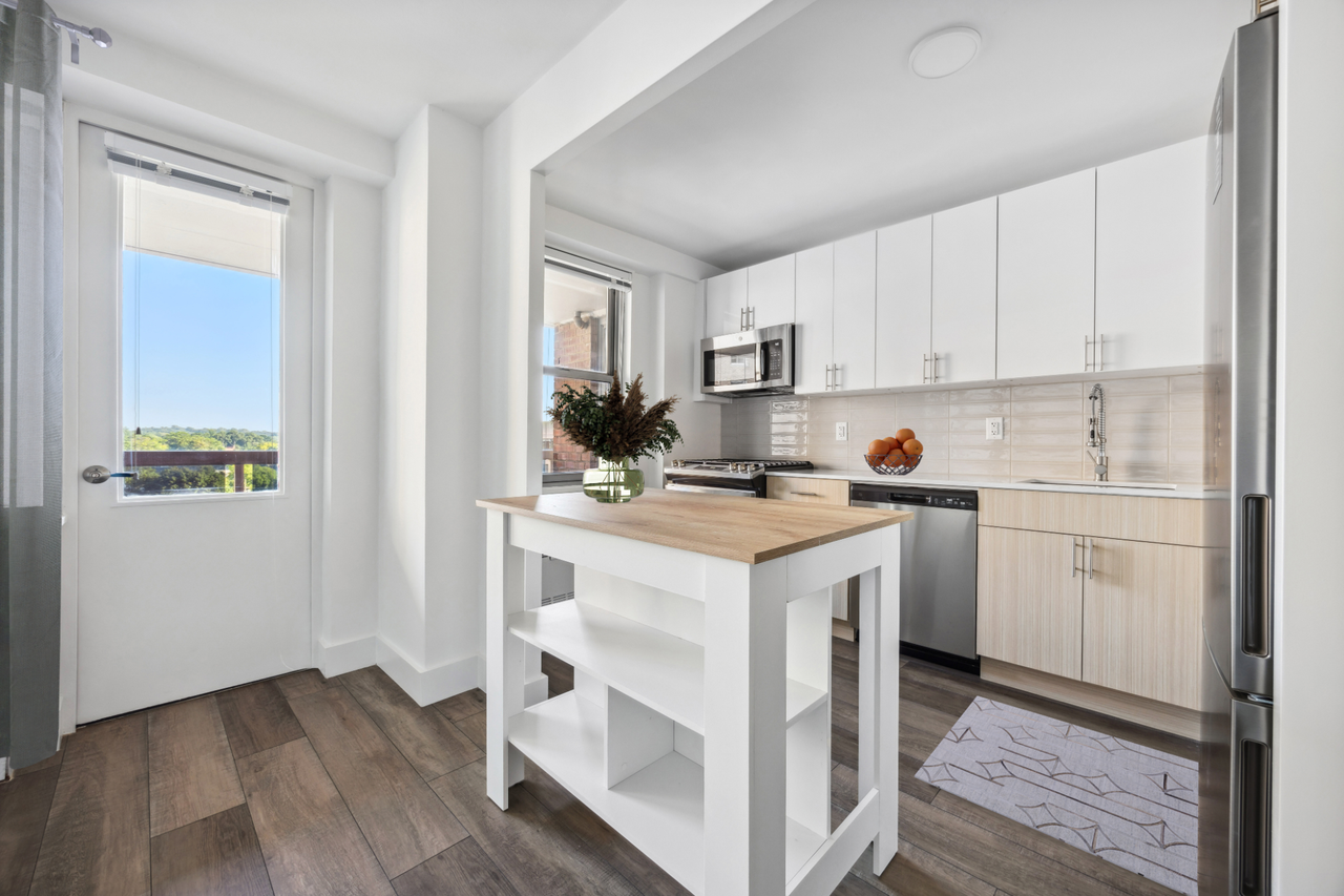 104-60 Queens Boulevard #4A - Photo 4 of 6